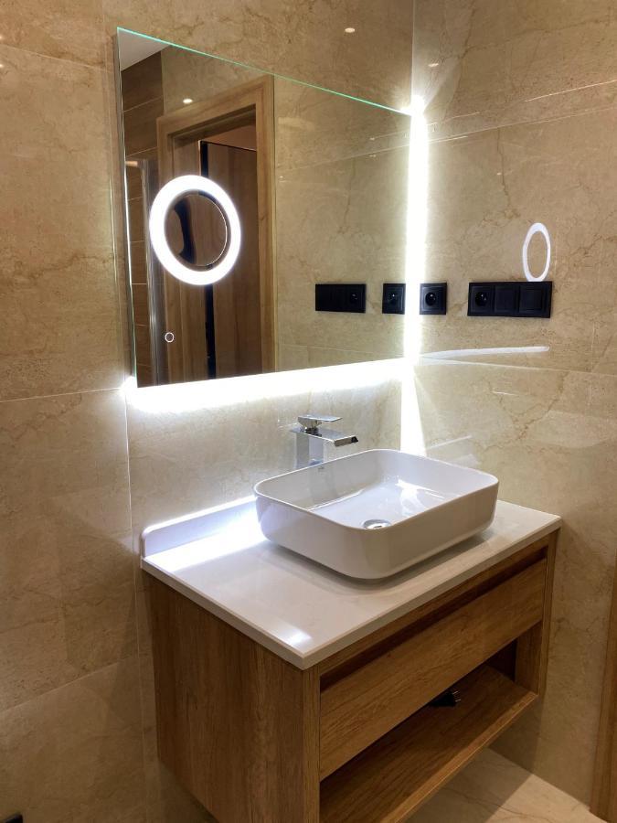 Apartment Family Besenova - Free Swimming Pool Екстериор снимка