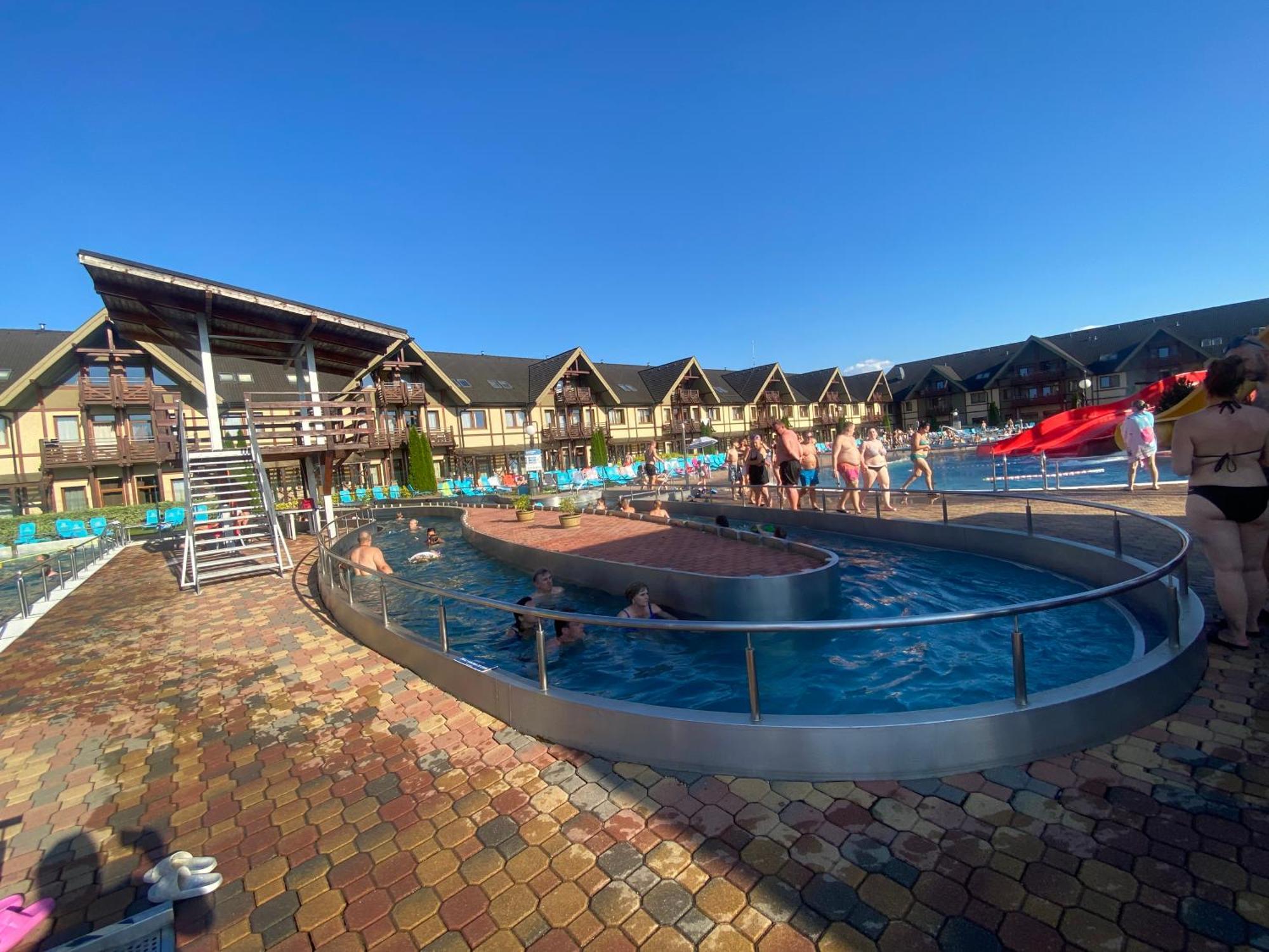 Apartment Family Besenova - Free Swimming Pool Екстериор снимка